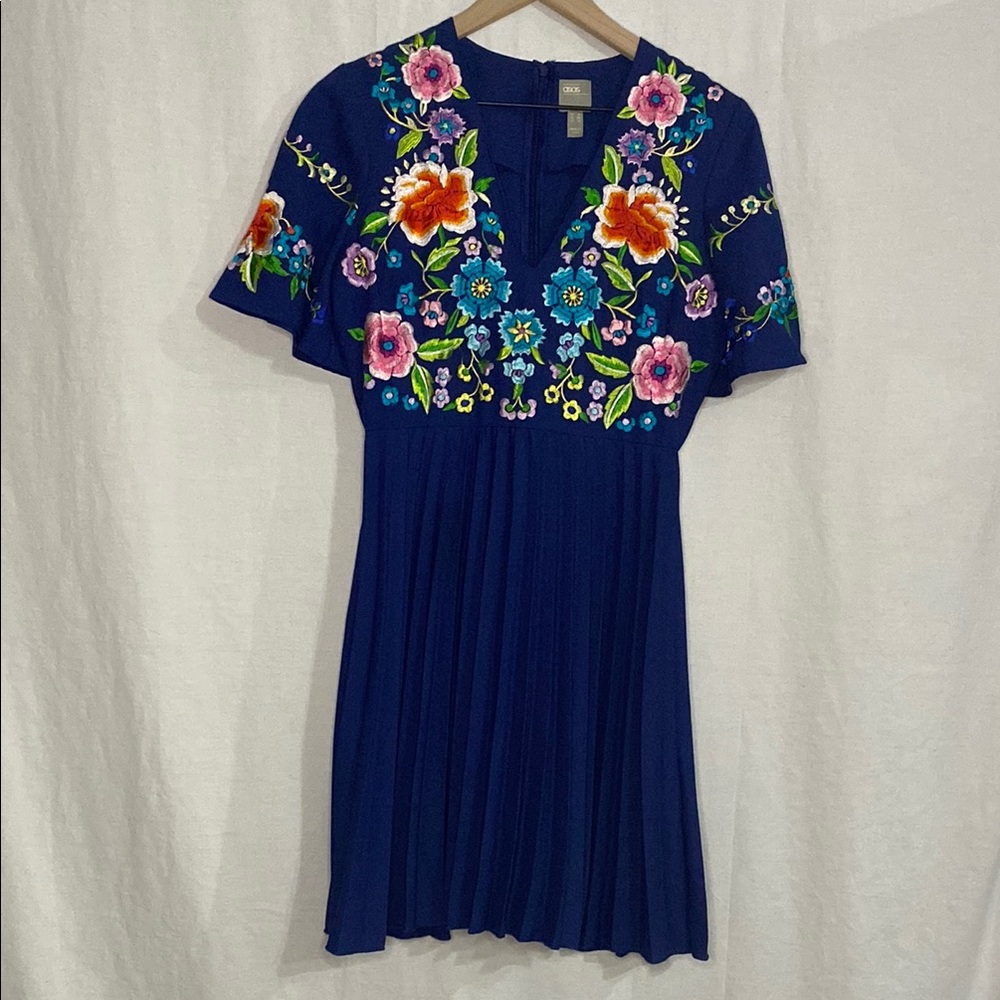 ASOS Women’s Size 4 Midi Dress Pleated A-Line and Flutter Sleeves, embroidery